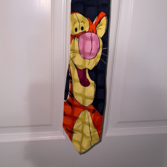 Tigger Disney tie navy blue - Picture 6 of 6